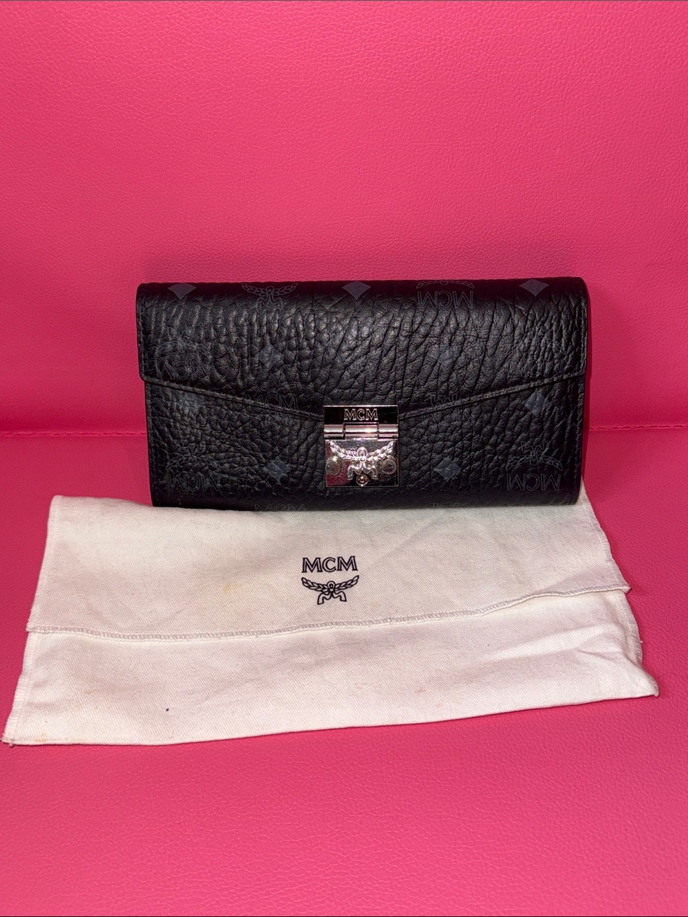 MCM Patricia Wallet on Chain (Black Visetos Canvas)